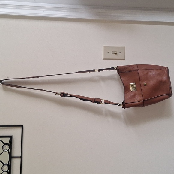 Steve Madden Brown Crossbody Bucket Bag - Picture 6 of 15